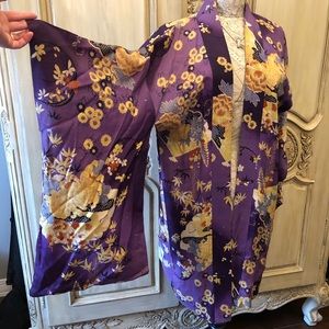 Vintage 1950s Japanese Purple Floral Kimono